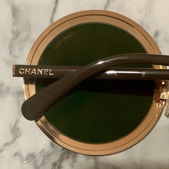 CHANEL 2017 Pink Gold Mirrored Sunglasses - Picture 11 of 12